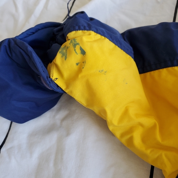 Oshkosh B'gosh Snowsuit Size 18 Months - Picture 6 of 9